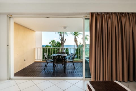 One bedroom appartement with shared pool furnished balcony and wifi at Lowlands Copropriété in Sint Maarten