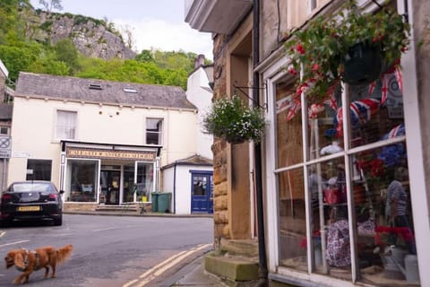 Cragdale Barn - Charming Cottage In The Yorkshire Dales House in Giggleswick