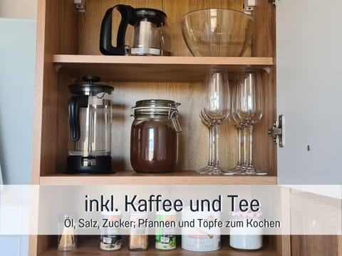 Coffee/tea facilities, Kitchen or kitchenette