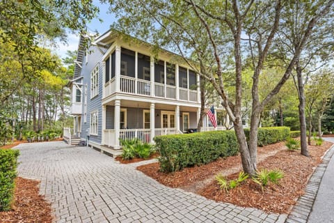 Dandelion House in Seaside