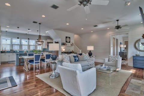 Southern Living Cottage #21 Haus in Seagrove Beach