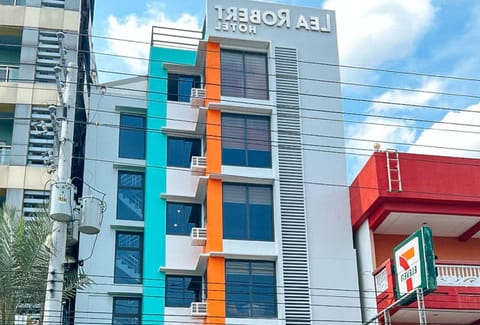 Property building, Day, Street view