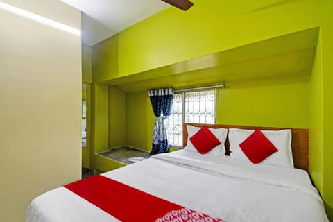 Super OYO Flagship Komfort 34 Barasat Hotel in Kolkata