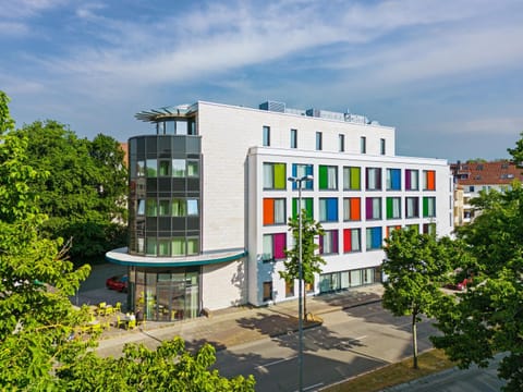 Property building, Day, City view