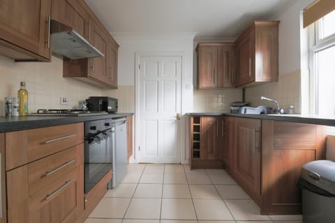 Kitchen or kitchenette, minibar, pet friendly, toaster