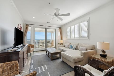 302 OPV Top Floor Ocean Views Penthouse Villa in Folly Beach