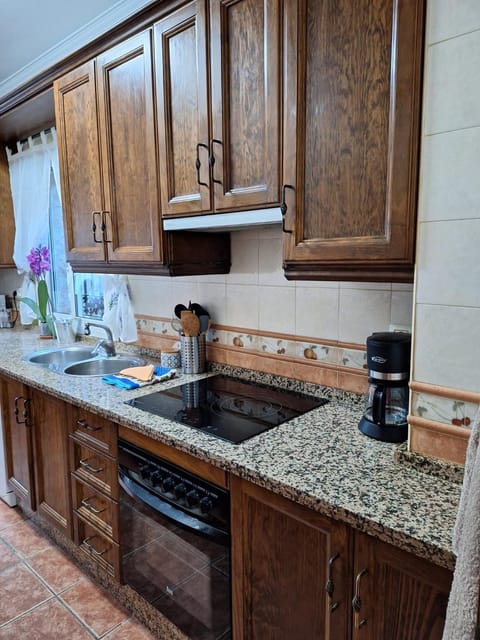 Kitchen or kitchenette, dishwasher, minibar, pet friendly, stove, toaster