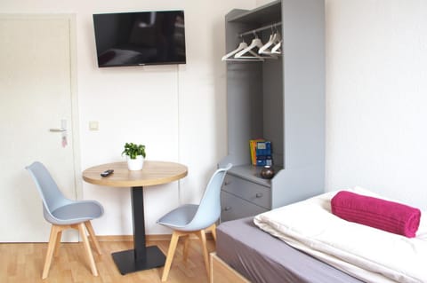 Ara Monteursunterkunft, Ferienwohnung Halle Giebichenstein Apartment in Halle Saale