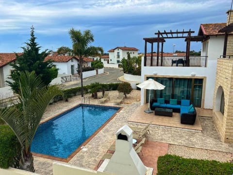 Nissi beach with pool Ayia Thekla "kymma 15" 3bed room Villa in Sotira