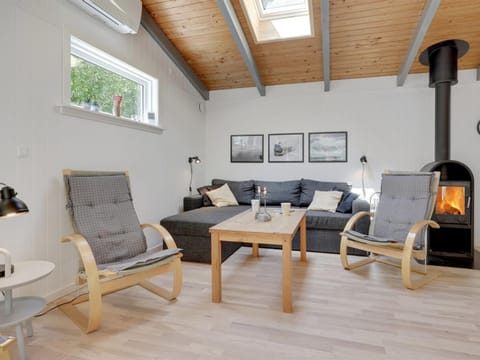 Holiday Home Lisa - 650m from the sea in Bornholm by Interhome House in Bornholm