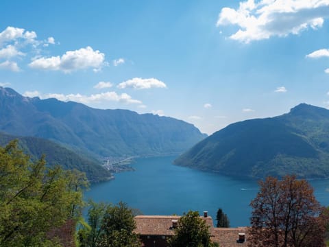 Holiday Home Carina Lakeview by Interhome House in Lugano