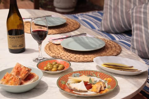 El Palauet de Monells - Adults Only Übernachtung mit Frühstück in Baix Empordà