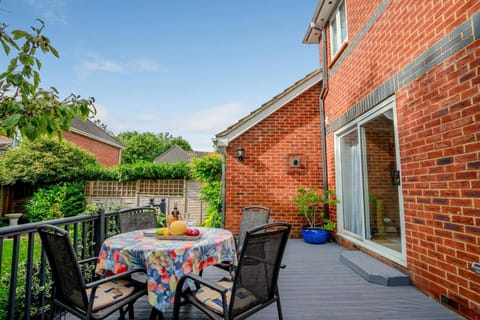 View (from property/room), Balcony/Terrace, Garden view