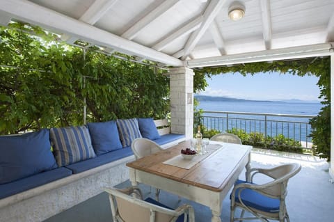 Balcony/Terrace, Seating area, Sea view