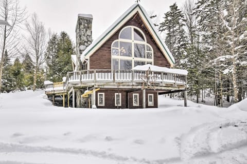 Waitsfield Vacation Rental with Private Hot Tub Haus in Fayston