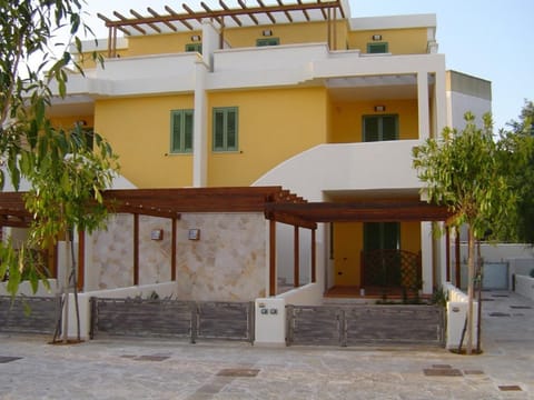 Residence Ammiraglia Baia Verde Appart-hôtel in Baia Verde