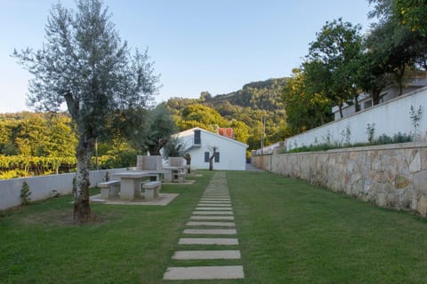 BBQ facilities, Garden