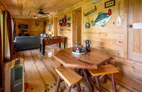 Heaven Sent - Spacious Family Cabin on Lake Nantahala Chalet in Nantahala Lake