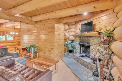 Ridge Views - Private Mountain Top Cabin cabin House in Pittman Center