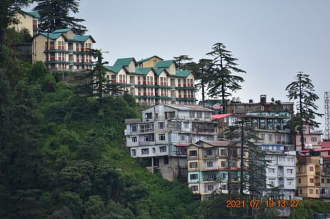 Paramji Nature villa Condominio in Shimla