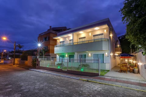 Lopes Residence uma quadra do mar Ingleses Apartment in Florianopolis