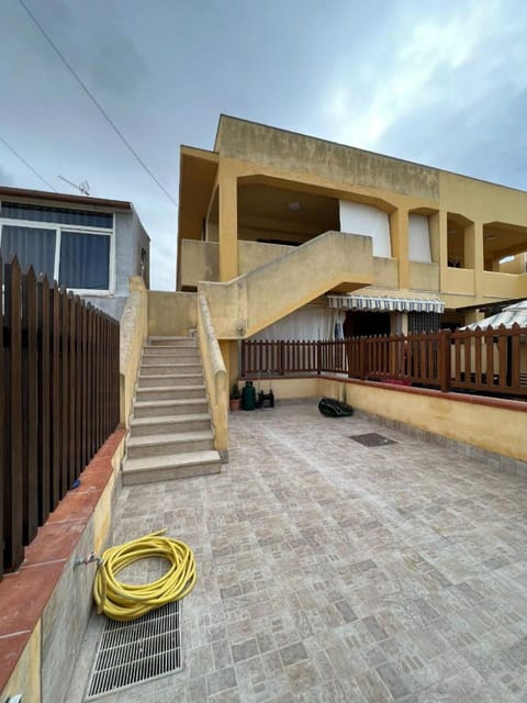 Property building, Inner courtyard view, Parking