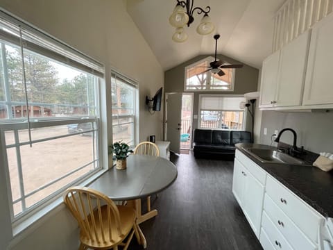 Cedar Tiny Home House in Woodland Park