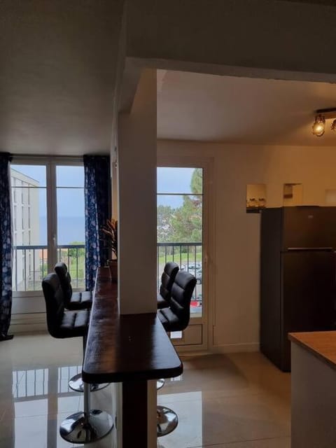 Appartement VUe MER avec parking gratuit sur place Apartment in Bastia