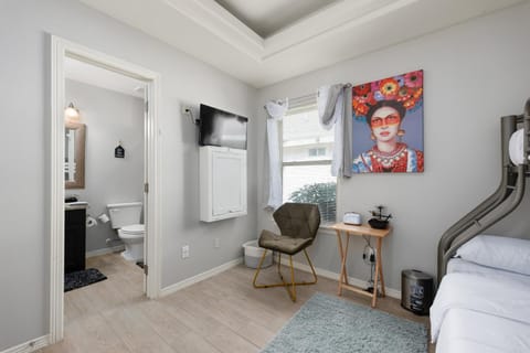 Cozy Nest Apartment Condo in Edinburg