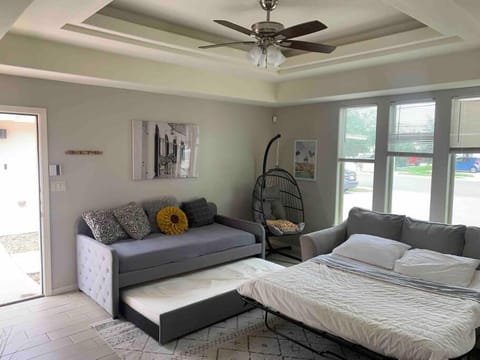 The Oaks Modern 3Bd/2Ba.Fast WiFi/Netflix Condominio in Edinburg