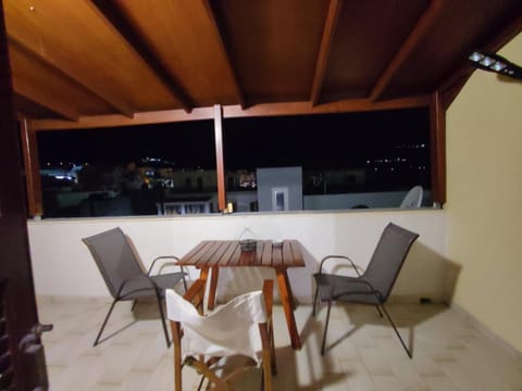 Patio, Night, View (from property/room), Balcony/Terrace