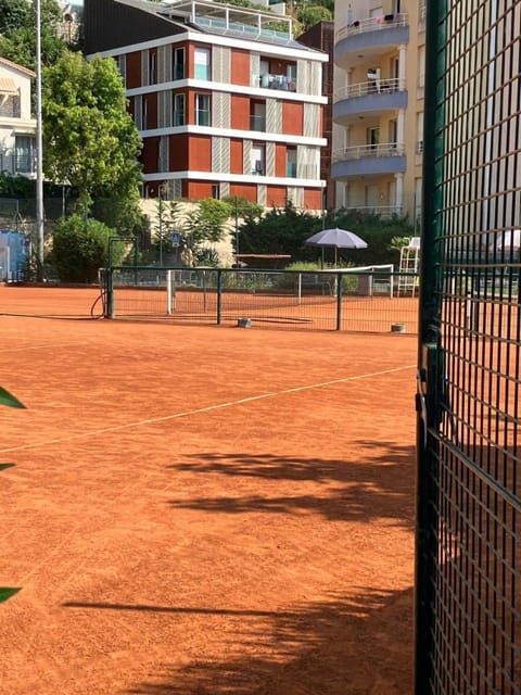 Tennis court