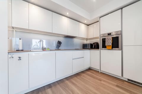 West London’s 1BD Condo Apartment in London Borough of Hillingdon