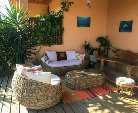 NEW Villa with JACUZZI, near St Cyprien beach Villa in Zonza