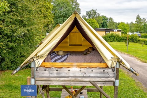 Camping Les Ballastières - Vosges du Sud Campground/ 
RV Resort in Switzerland