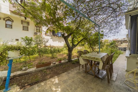 Dreamy Flat with Backyard Near Lara in Muratpasa Condo in Antalya