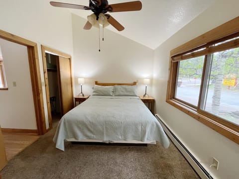 Cabin suite bed and breakfast Chambre d’hôte in Woodland Park