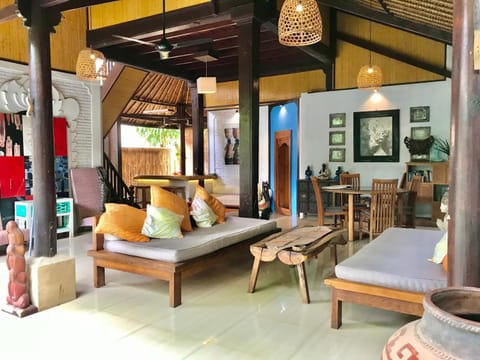 Little Tree House Bed and Breakfast in Denpasar