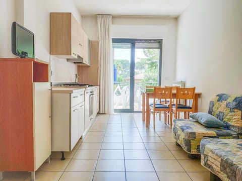 TV and multimedia, Kitchen or kitchenette, Dining area