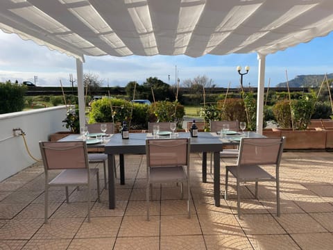 Balcony/Terrace, Dining area