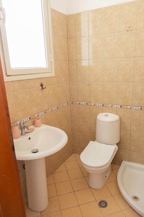 Bathroom, bidet