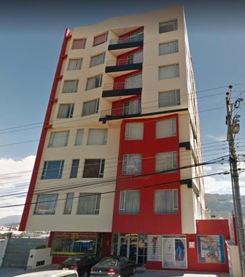 Departamento Privado una habitación y balcón Sector Solca y Embajada EEUU Appartement in Quito