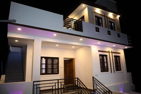 JDP Villa 2 Bhk House Maison in Ooty