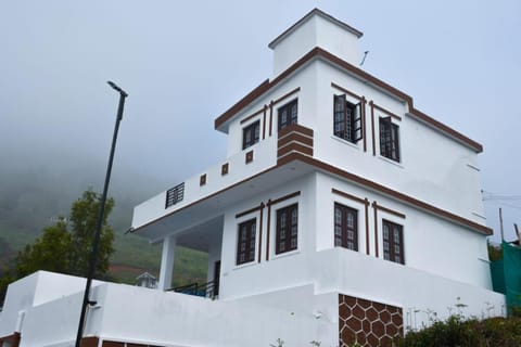 JDP Villa 2 Bhk House Casa in Ooty