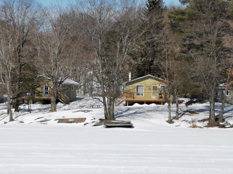 Muskoka Shores Cottages Campground/ 
RV Resort in Huntsville