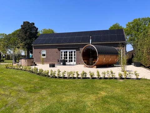 Property building, Day, Garden, Garden view
