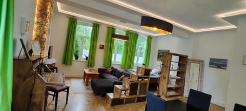 Modernes Wohnen am See Condo in Schwerin