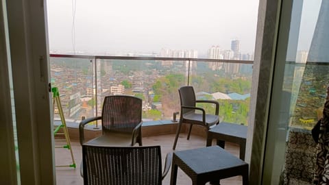 P N A Apartments - Manpada Bed and Breakfast in Thane