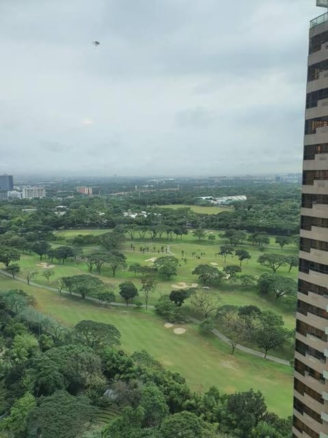 BGC Loft in Avant, stunning golf view! Eigentumswohnung in Makati