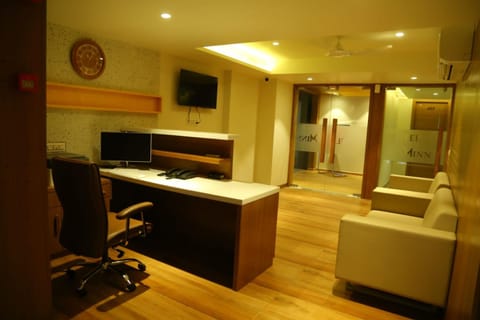 HOTEL OM INN Hotel in Gandhinagar